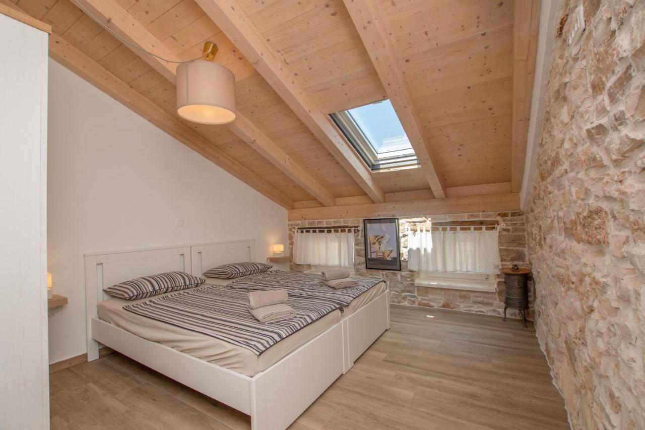 Apartments Nesatcium Πούλα Εξωτερικό φωτογραφία