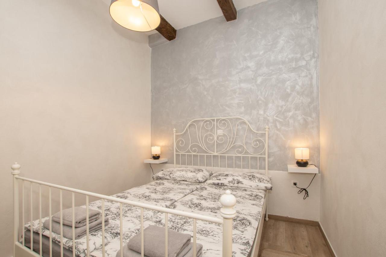Apartments Nesatcium Πούλα Εξωτερικό φωτογραφία